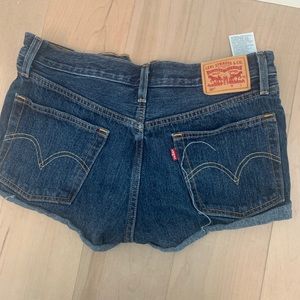 Dark denim high waisted Levi’s!!!